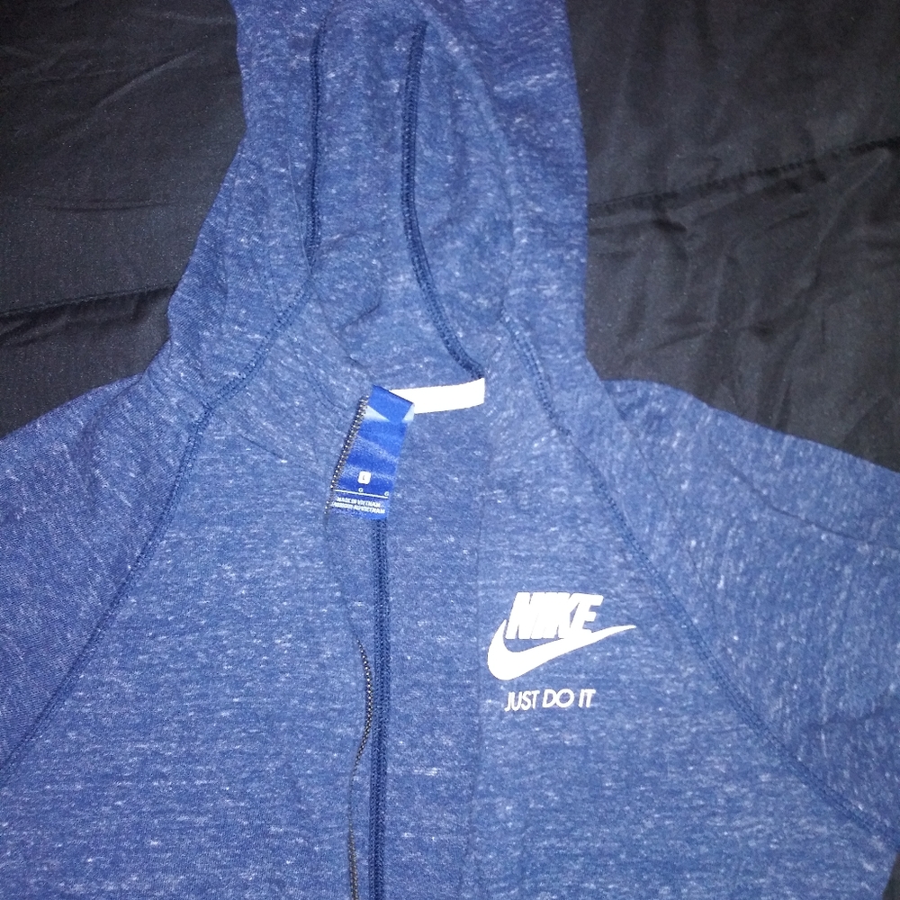 Nike zip up hoodie